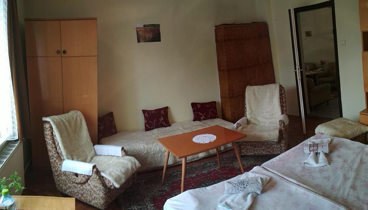 Appartement Nyarfa à Keszthely Extérieur photo