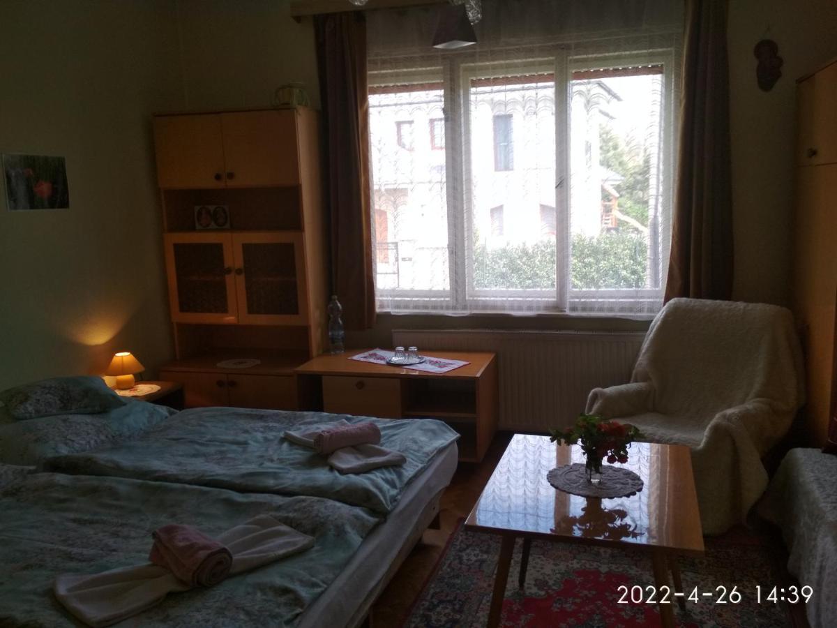 Appartement Nyarfa à Keszthely Extérieur photo